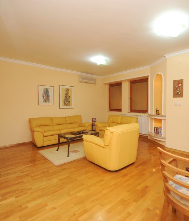 Exclusive Central Apartments Skopje Exterior photo